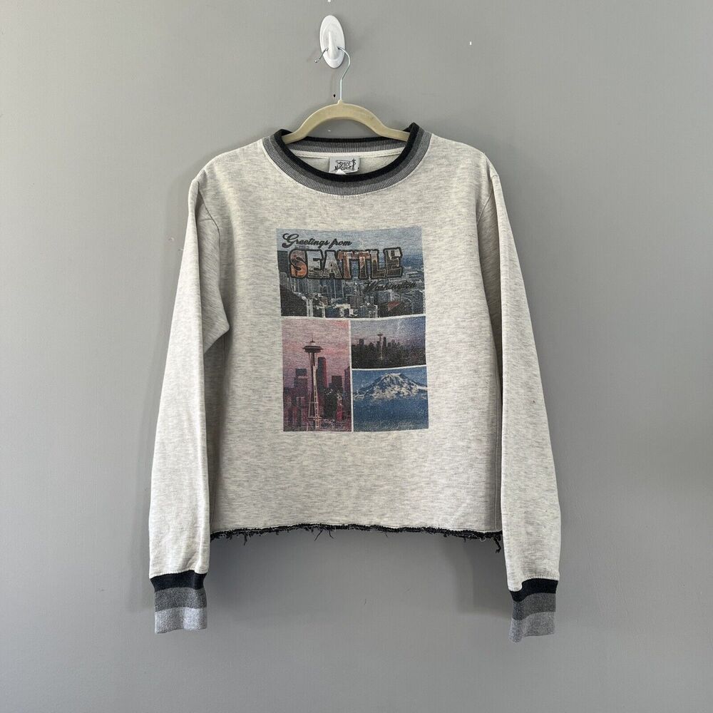 Vintage Y2K Seattle Space Needle Graphic Sweatshirt Size Medium M
